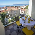 Luka * Makarska