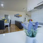 Apartment Luka *