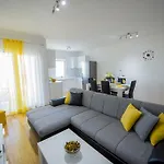 Luka Apartment Makarska