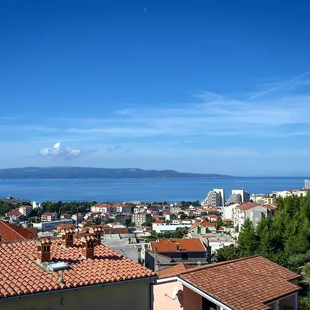 Luka Apartment